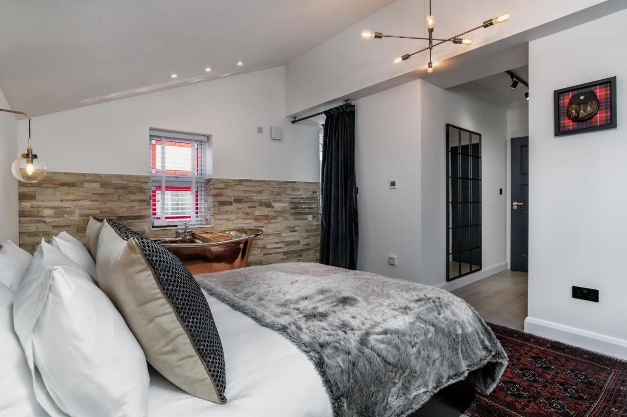 Pamper Yourself In Our Double Sized Copper Tub -2 Bedroom Villa Inverness Eksteriør bilde